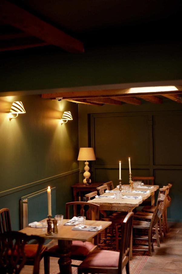 The Queen'S Head Broad Chalke Екстер'єр фото