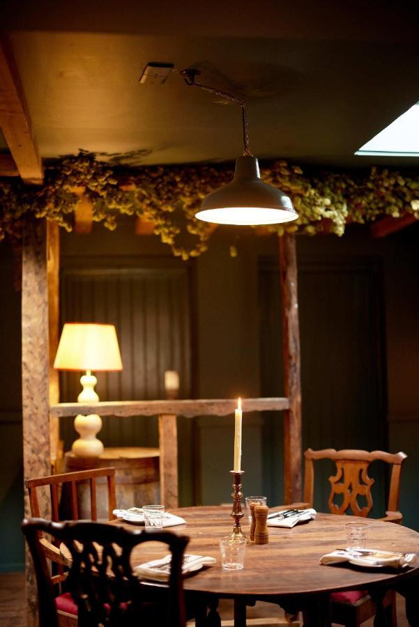 The Queen'S Head Broad Chalke Екстер'єр фото